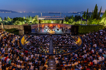 Nehmen Sie teil an den einzigartigen Theater am Gardasee.